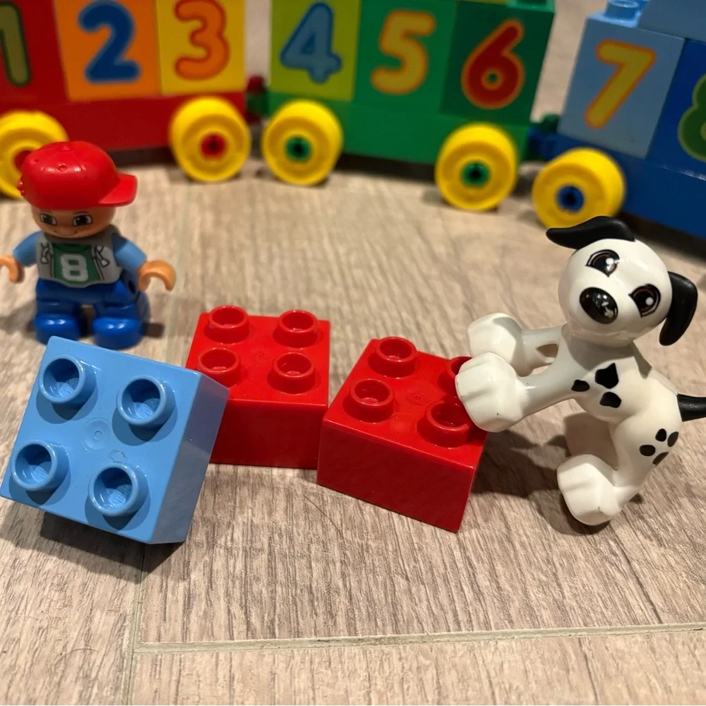 LEGO DUPLO NUMBER TRAIN Learn to Count Set 10558 Number Blocks Dog Included - Picture 5 of 10